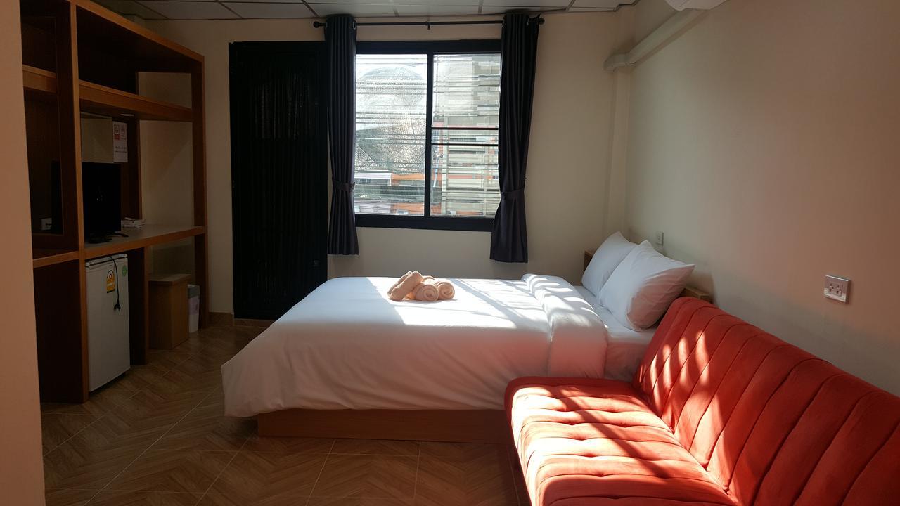 Double D Rooms & Cafe Bangkok Eksteriør bilde