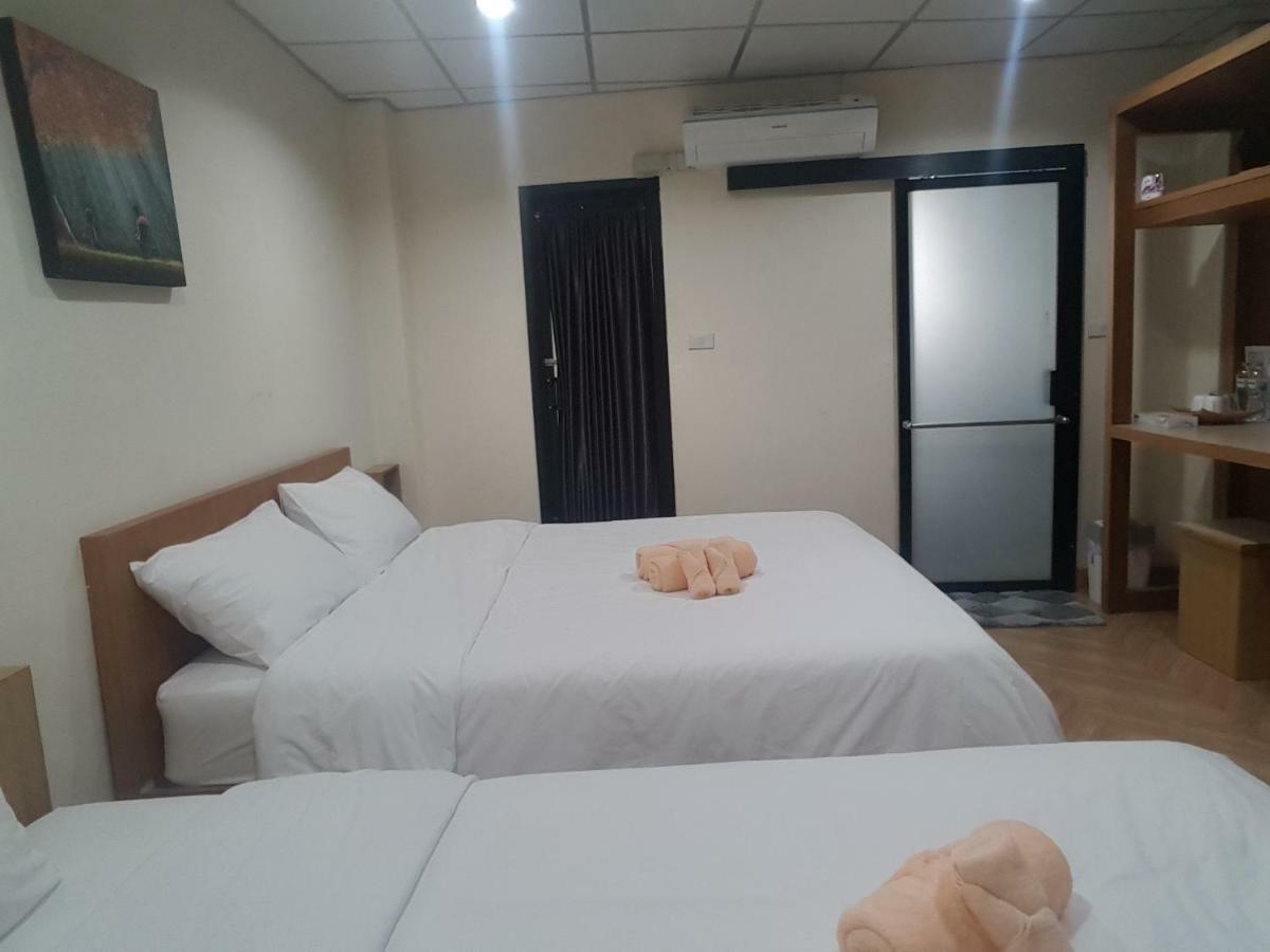 Double D Rooms & Cafe Bangkok Eksteriør bilde